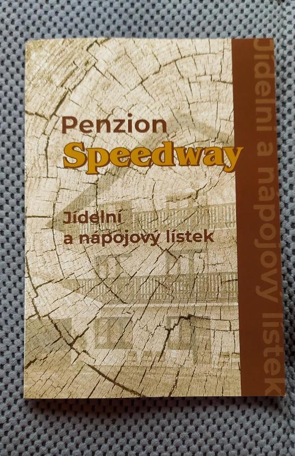 Penzion Speedway Маріанські Лазні Екстер'єр фото